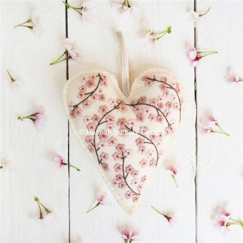 Betsy Felt Heart Kit by Hannah Burbury