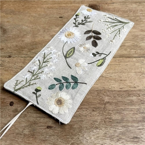 Floral Bookmark - Louise - Embroidery Kit by Un Chat Dans L'Aguille